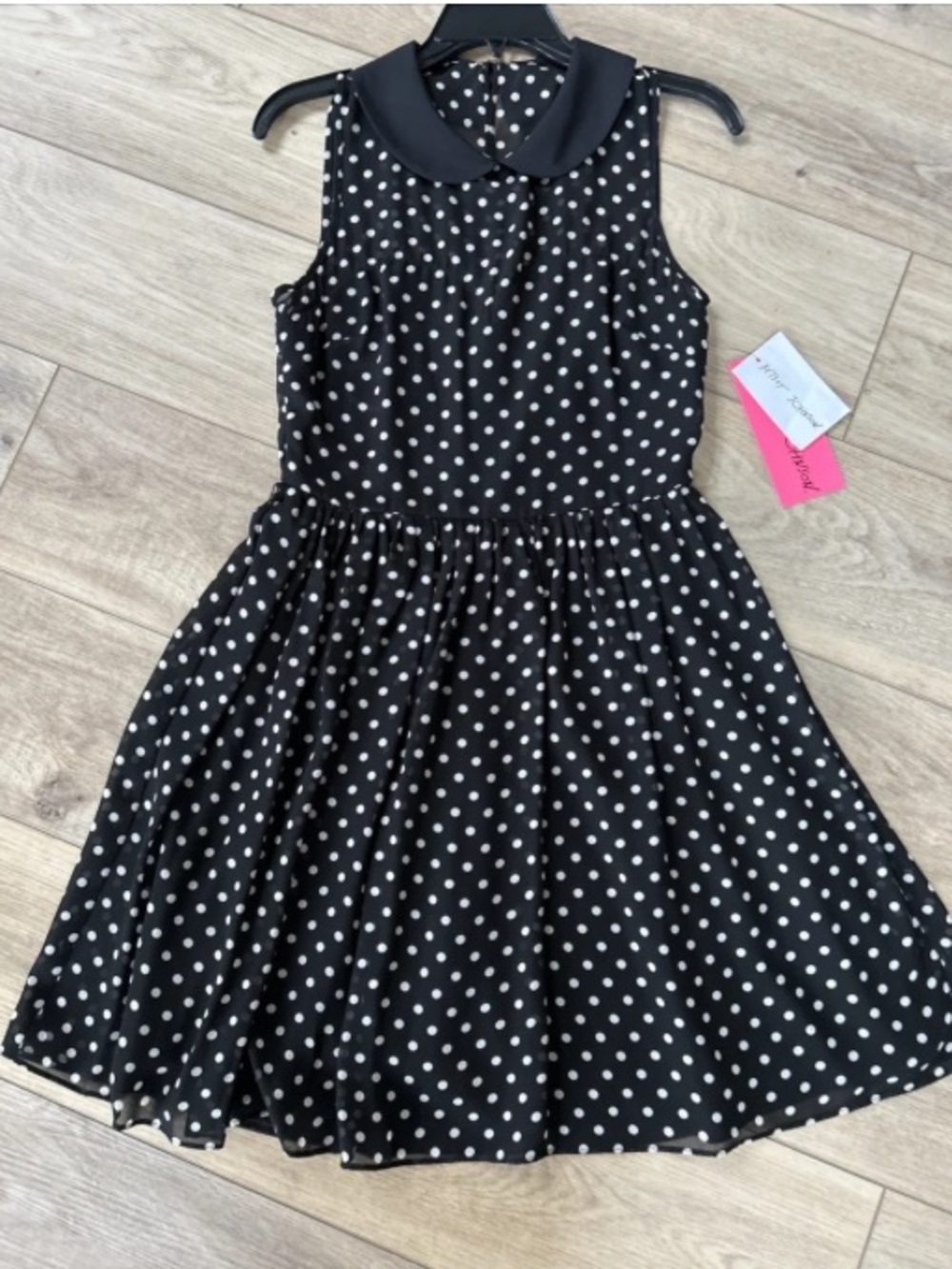 NWT Betsey Johnson size 6- Black and White Polka Dot Sleeveless Dress